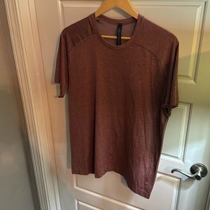 Lululemon athletic short sleeve